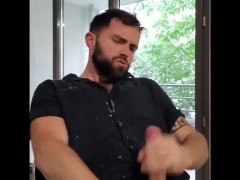 Thumb 6